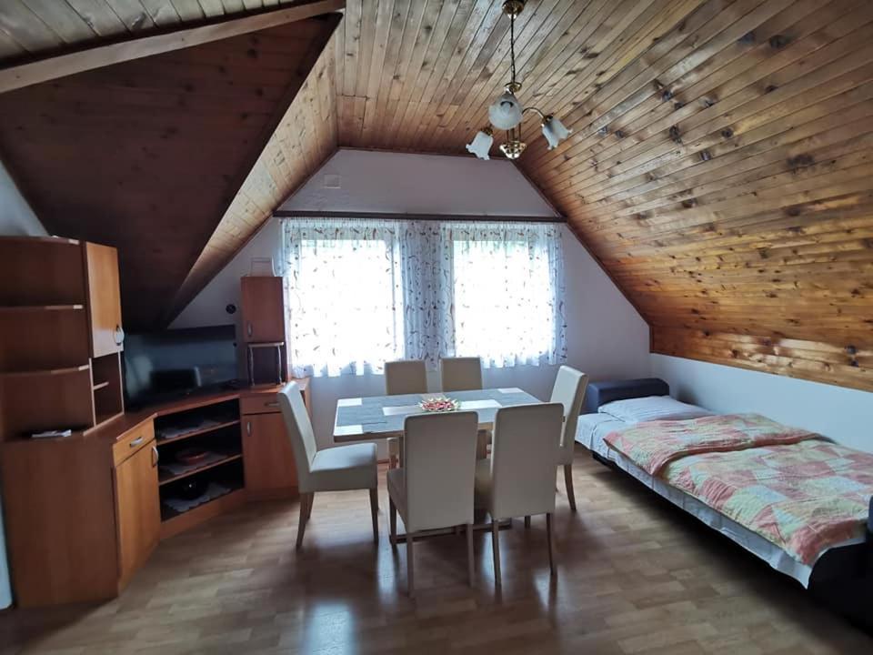 Vukovic Apartment Poljanak Exterior photo